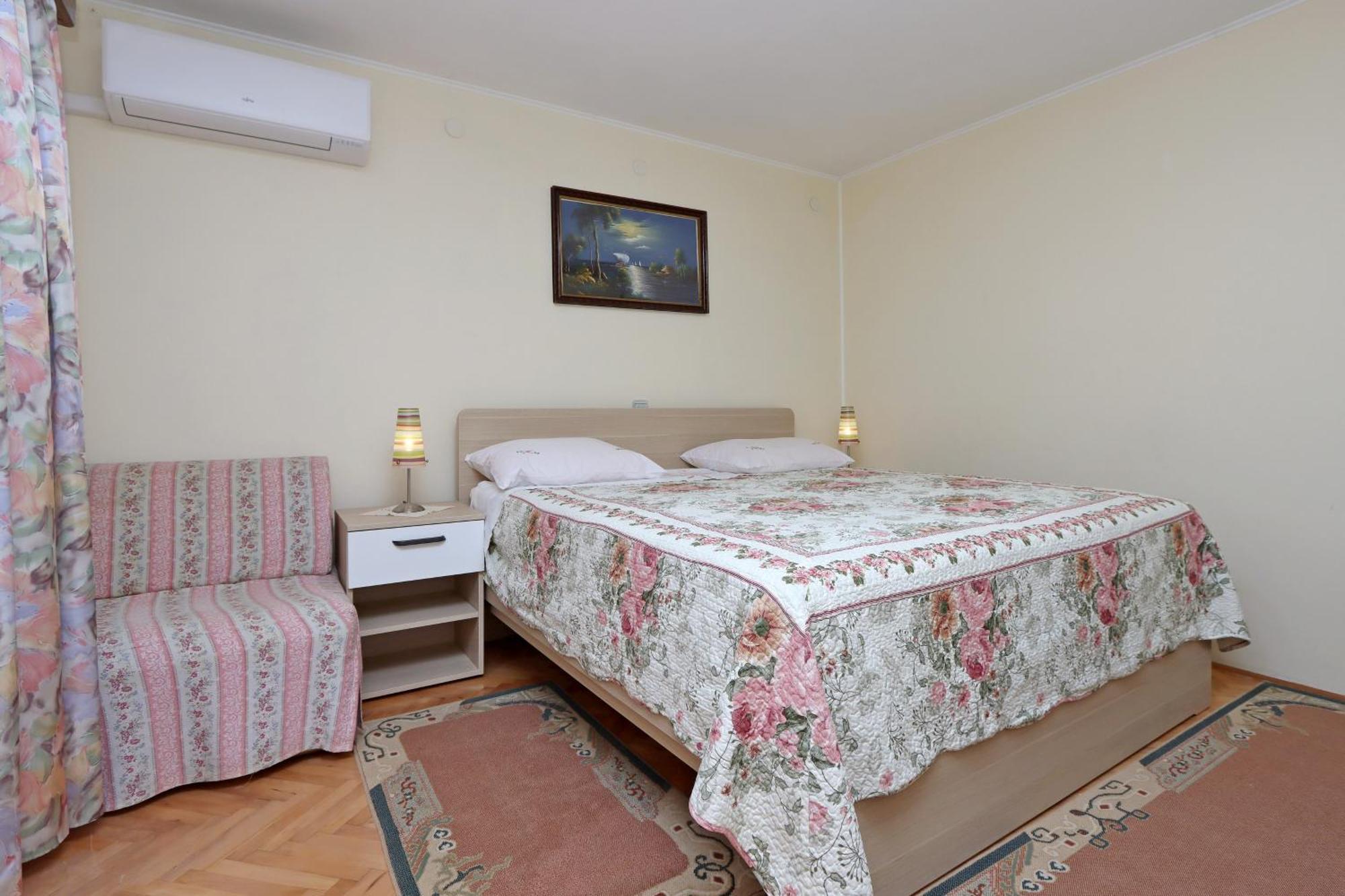 Apartments With A Parking Space Icici, Opatija - 7788 Bilik gambar